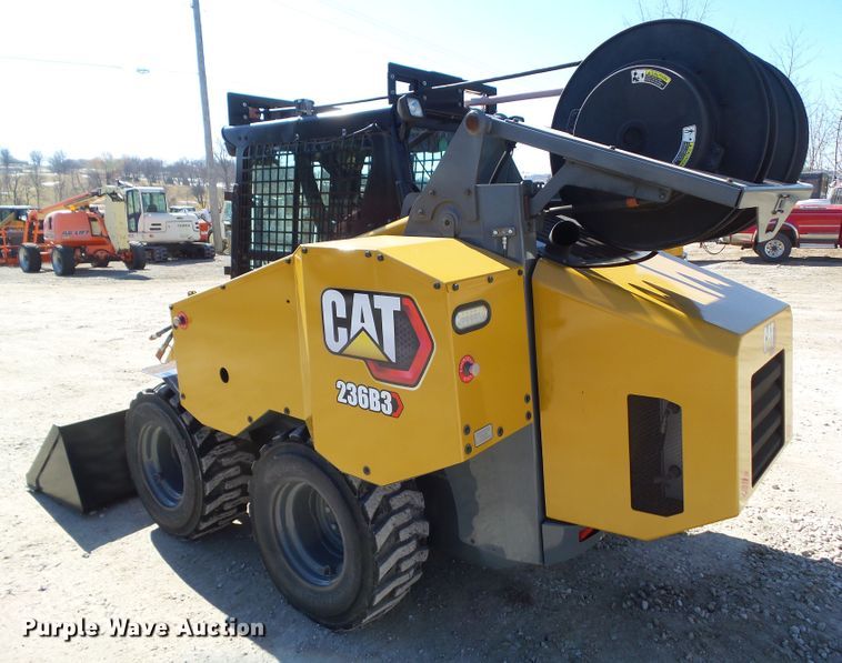 image for item DA7072 2012 Caterpillar 236B3  skid steer loader