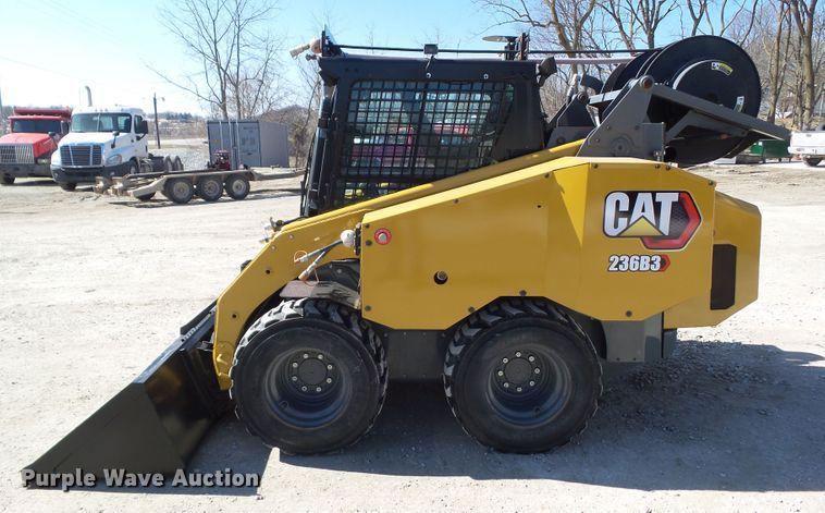 image for item DA7072 2012 Caterpillar 236B3  skid steer loader