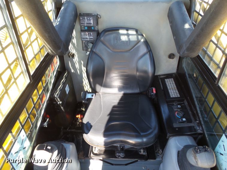 image for item DA7072 2012 Caterpillar 236B3  skid steer loader