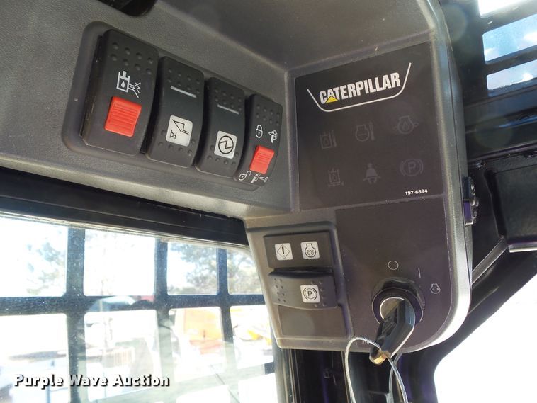 image for item DA7072 2012 Caterpillar 236B3  skid steer loader