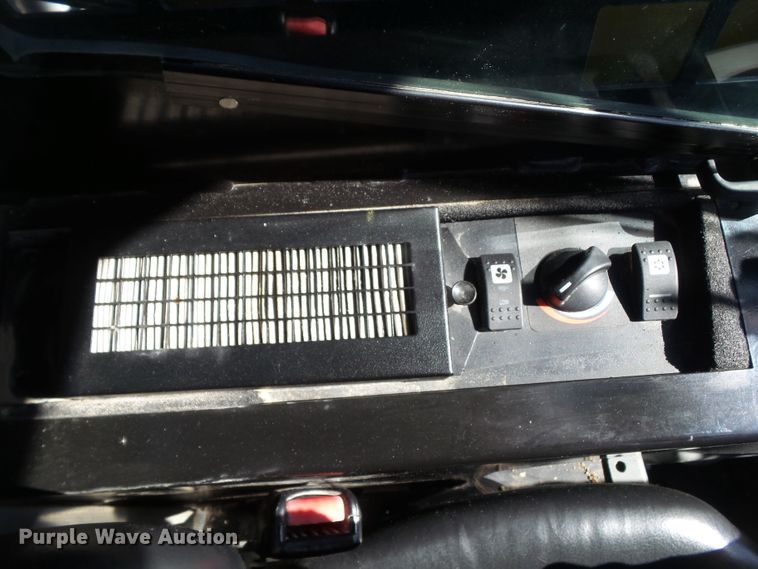 image for item DA7072 2012 Caterpillar 236B3  skid steer loader