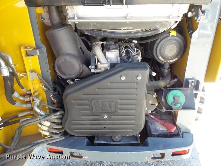 image for item DA7072 2012 Caterpillar 236B3  skid steer loader