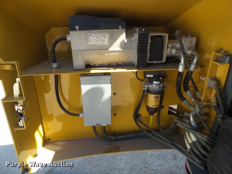 image for item DA7072 2012 Caterpillar 236B3  skid steer loader