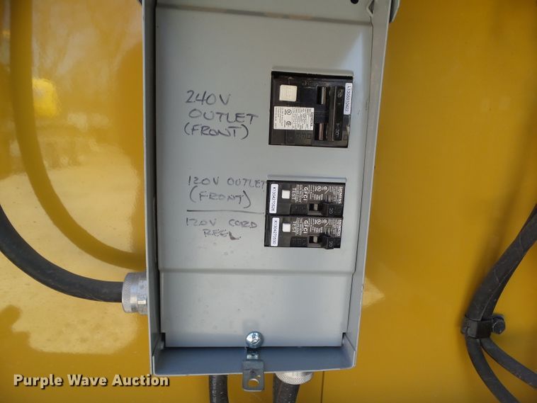 image for item DA7072 2012 Caterpillar 236B3  skid steer loader