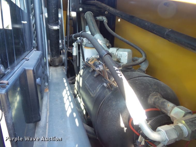 image for item DA7072 2012 Caterpillar 236B3  skid steer loader