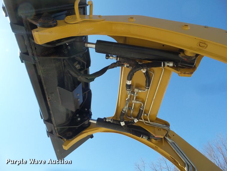 image for item DA7072 2012 Caterpillar 236B3  skid steer loader