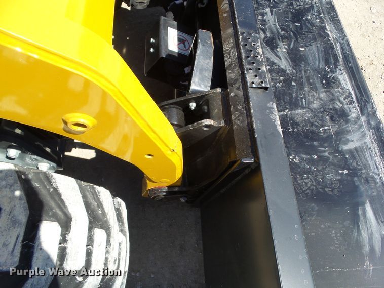 image for item DA7072 2012 Caterpillar 236B3  skid steer loader