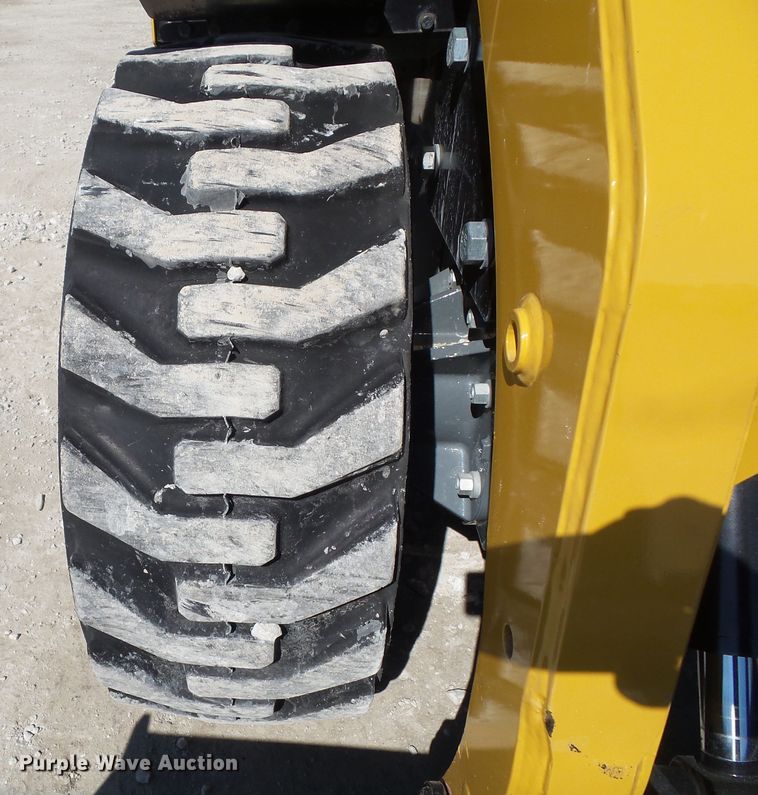 image for item DA7072 2012 Caterpillar 236B3  skid steer loader