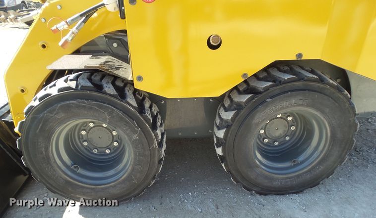 image for item DA7072 2012 Caterpillar 236B3  skid steer loader