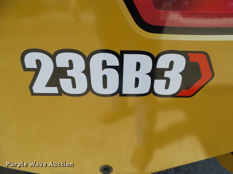image for item DA7072 2012 Caterpillar 236B3  skid steer loader