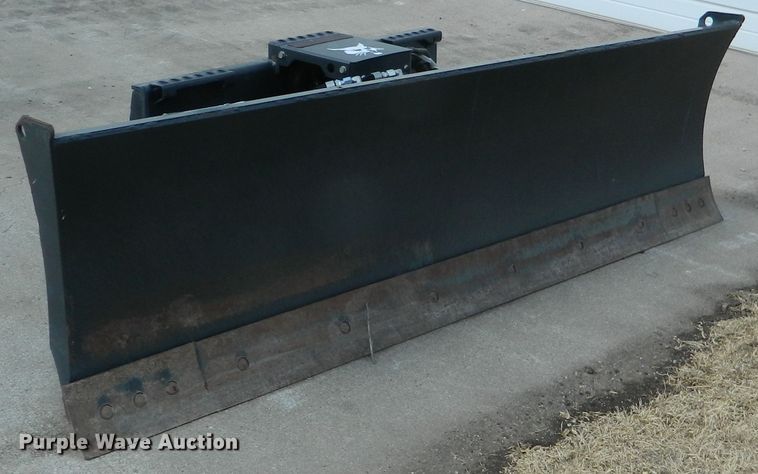 image for item DF4666 2015 Bobcat 90 Dozer six-way skid steer dozer blade