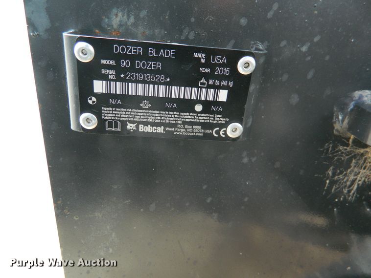 image for item DF4666 2015 Bobcat 90 Dozer six-way skid steer dozer blade