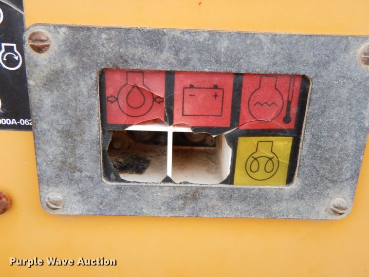 image for item DF6490 1995 Ford L8000  flatbed truck