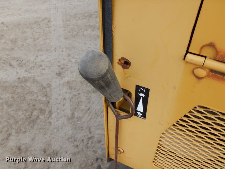 image for item DF6490 1995 Ford L8000  flatbed truck