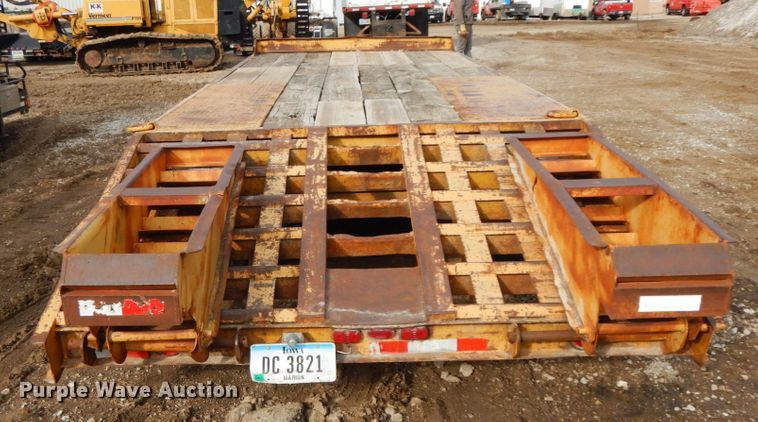 image for item DF6492 1986 Belshe T8 equipment trailer