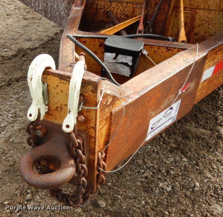 image for item DF6492 1986 Belshe T8 equipment trailer