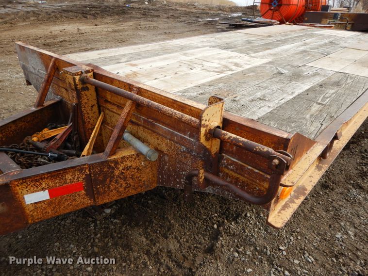 image for item DF6492 1986 Belshe T8 equipment trailer