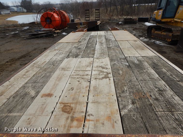 image for item DF6492 1986 Belshe T8 equipment trailer