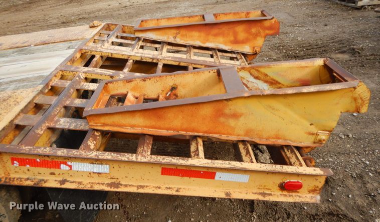 image for item DF6492 1986 Belshe T8 equipment trailer