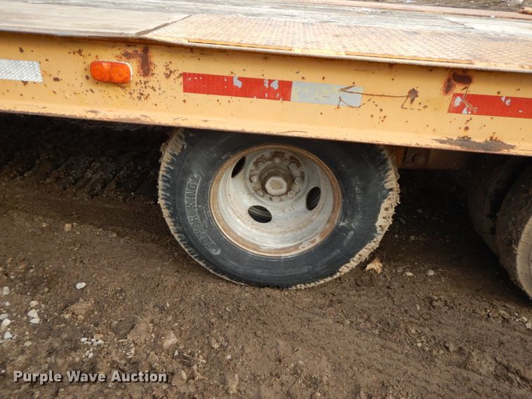 image for item DF6492 1986 Belshe T8 equipment trailer