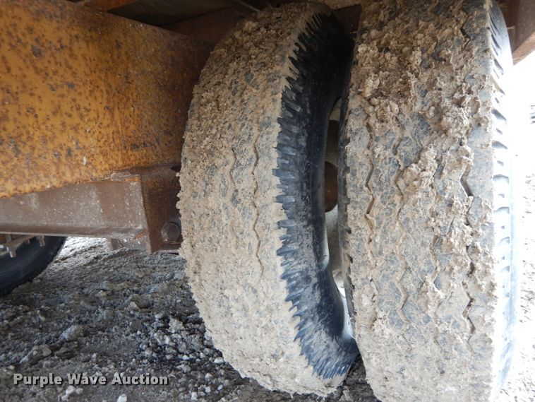 image for item DF6492 1986 Belshe T8 equipment trailer