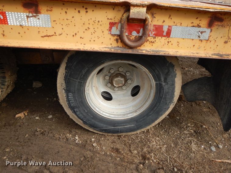 image for item DF6492 1986 Belshe T8 equipment trailer