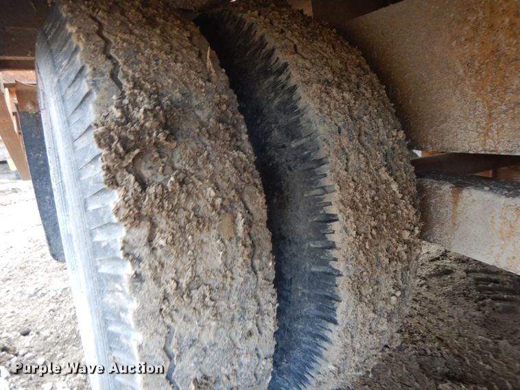 image for item DF6492 1986 Belshe T8 equipment trailer