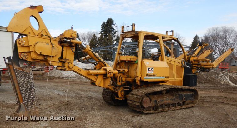 image for item DF6493 1998 Vermeer P185  cable plow