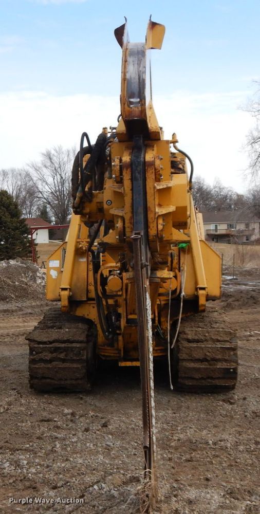 image for item DF6493 1998 Vermeer P185  cable plow