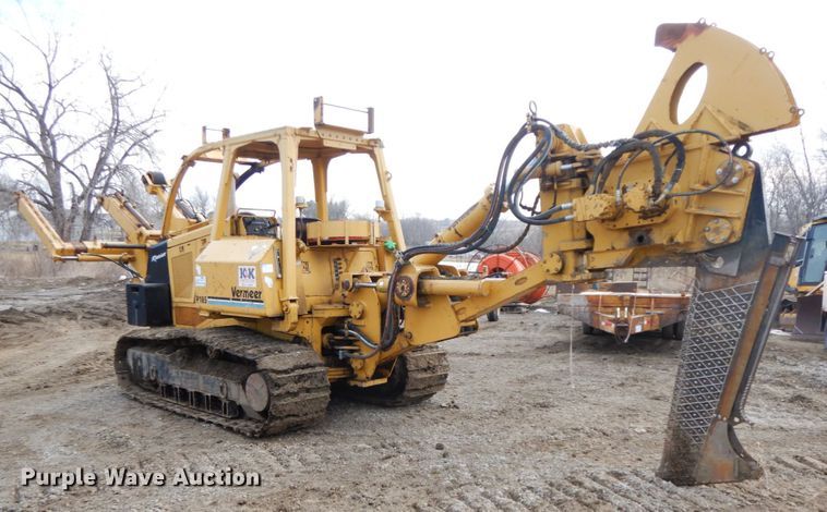 image for item DF6493 1998 Vermeer P185  cable plow