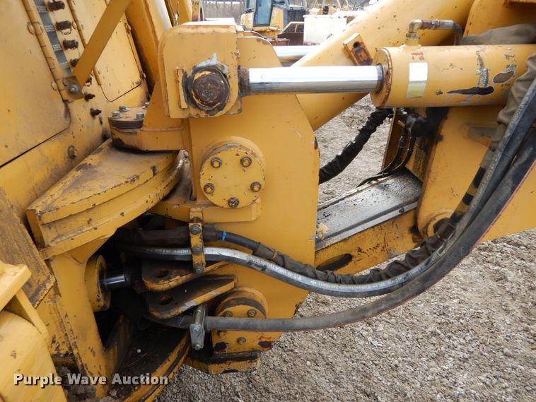 image for item DF6493 1998 Vermeer P185  cable plow