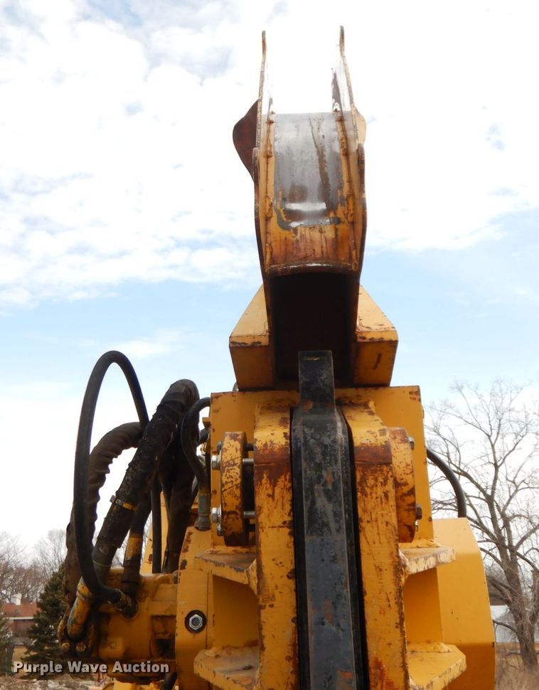 image for item DF6493 1998 Vermeer P185  cable plow