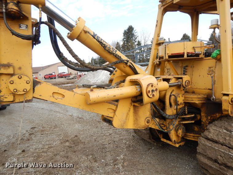 image for item DF6493 1998 Vermeer P185  cable plow