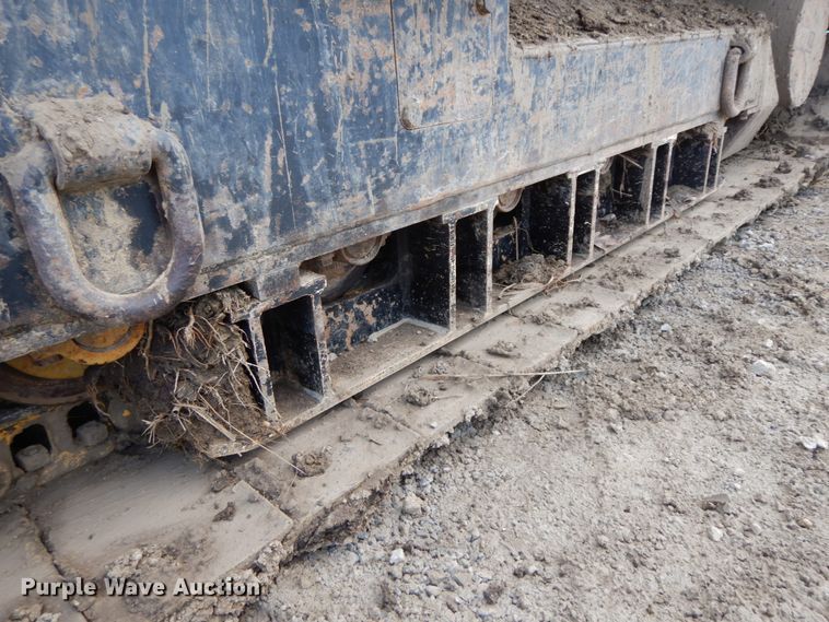 image for item DF6493 1998 Vermeer P185  cable plow