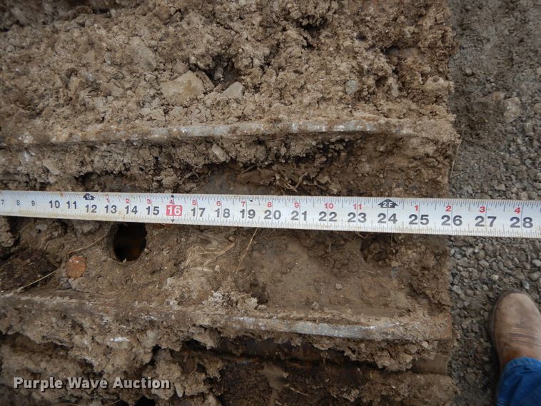 image for item DF6493 1998 Vermeer P185  cable plow