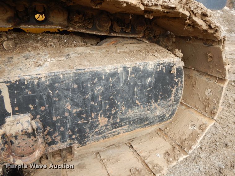 image for item DF6493 1998 Vermeer P185  cable plow