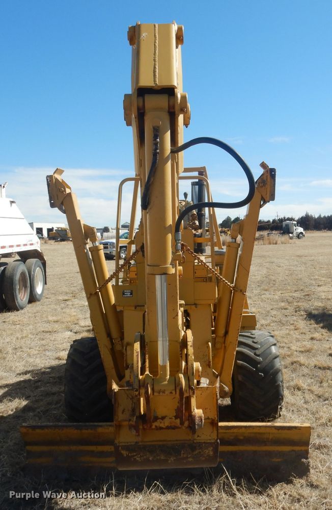 image for item DG4676 1995 Vermeer V4750  trencher