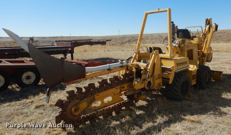 image for item DG4676 1995 Vermeer V4750  trencher