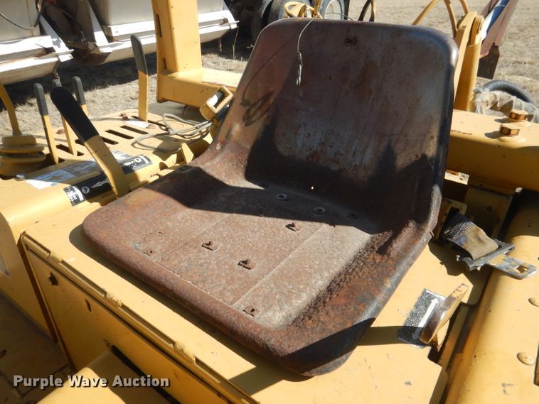 image for item DG4676 1995 Vermeer V4750  trencher