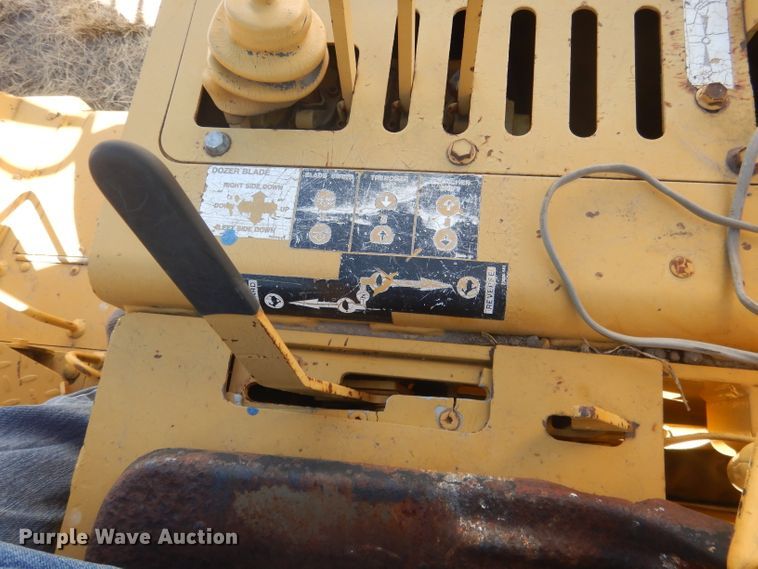 image for item DG4676 1995 Vermeer V4750  trencher