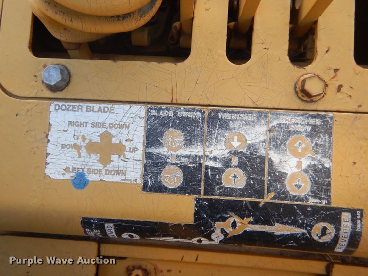 image for item DG4676 1995 Vermeer V4750  trencher