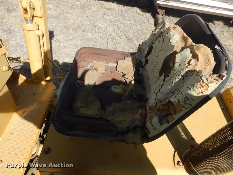 image for item DG4676 1995 Vermeer V4750  trencher