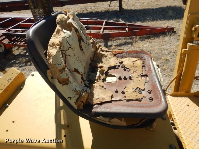 image for item DG4676 1995 Vermeer V4750  trencher