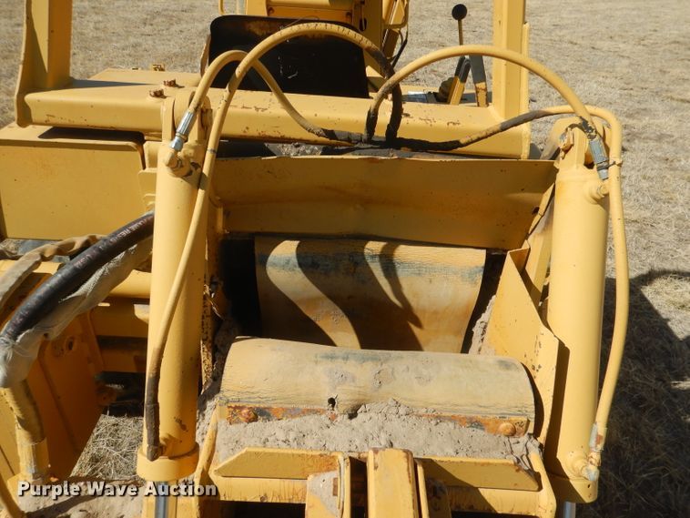 image for item DG4676 1995 Vermeer V4750  trencher