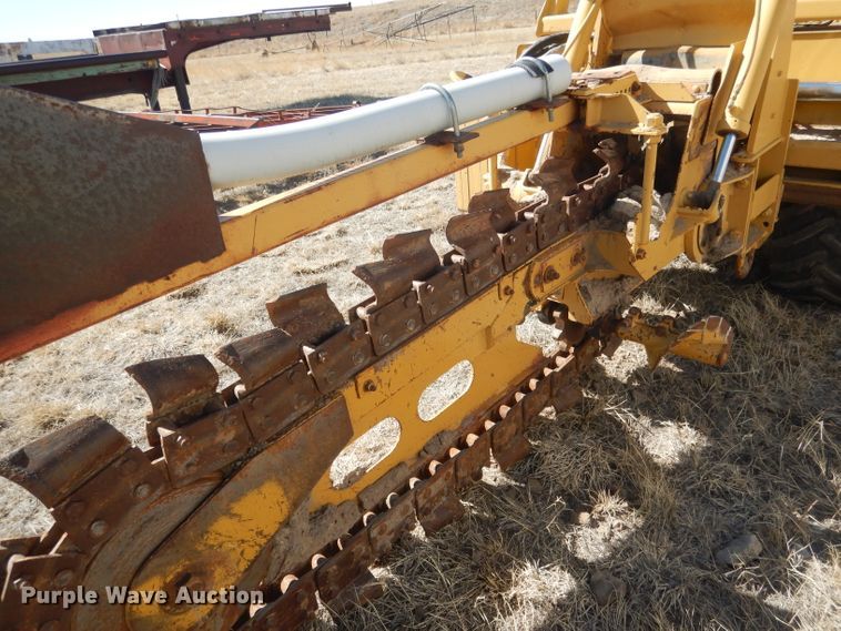 image for item DG4676 1995 Vermeer V4750  trencher