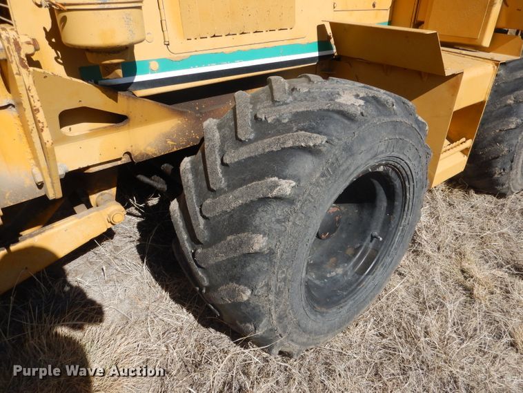 image for item DG4676 1995 Vermeer V4750  trencher