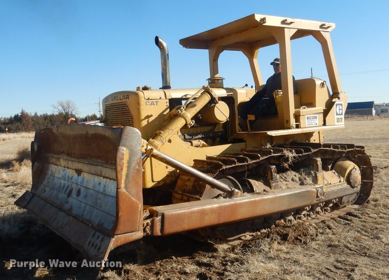 image for item DG4681 Caterpillar D7  dozer