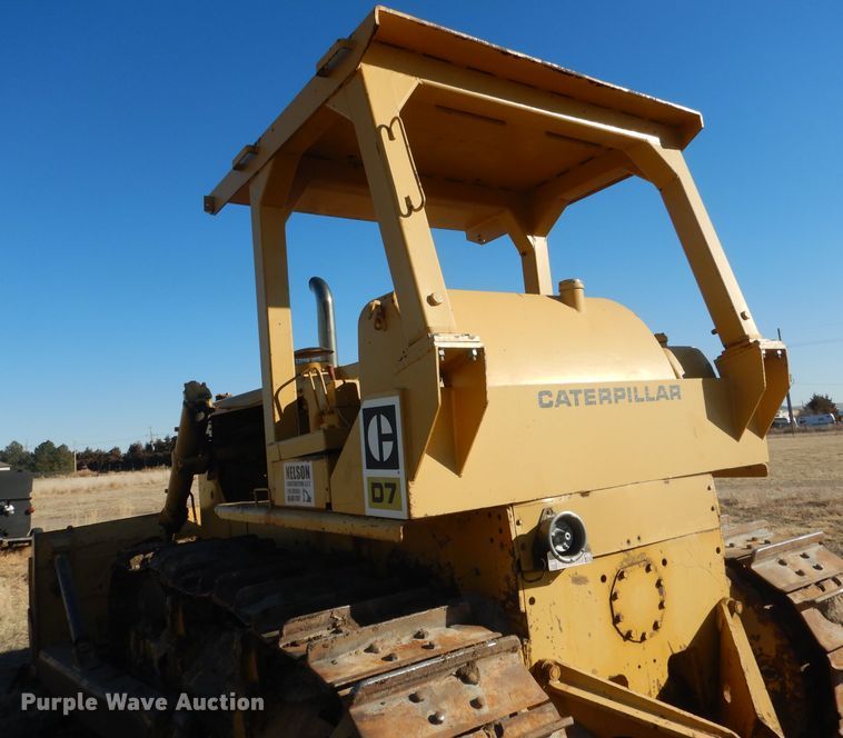 image for item DG4681 Caterpillar D7  dozer