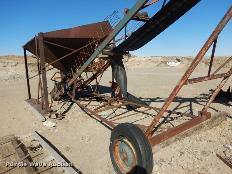 image for item DG4683 Gravel screen shaker