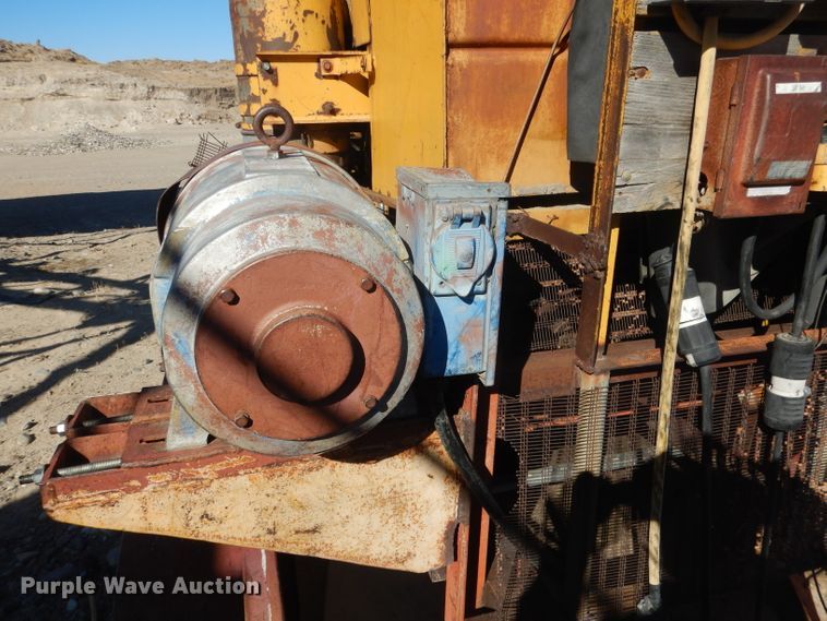 image for item DG4683 Gravel screen shaker